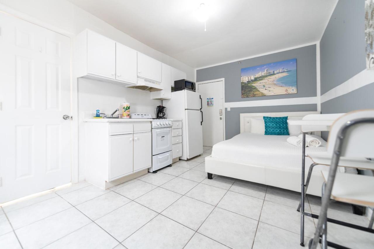 Ocean Drive Beach Apartments マイアミビーチ エクステリア 写真