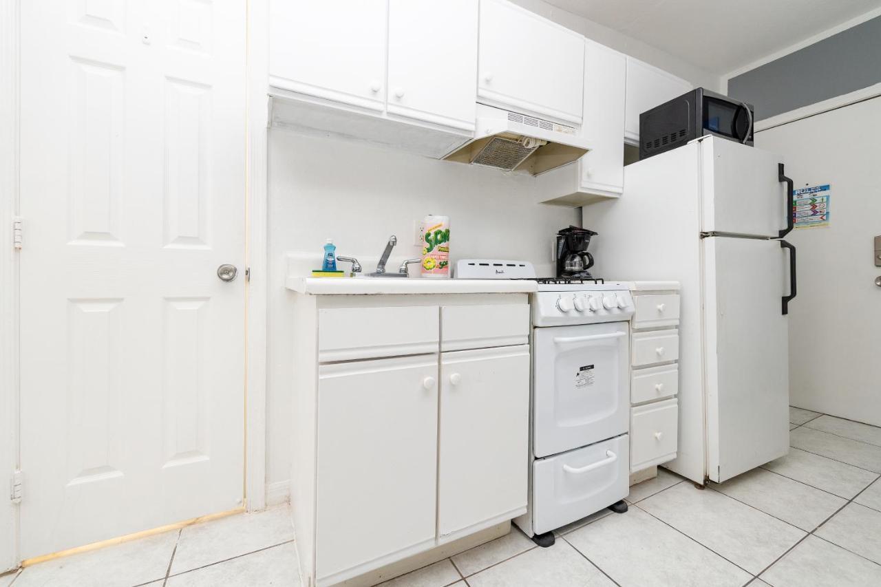 Ocean Drive Beach Apartments マイアミビーチ エクステリア 写真