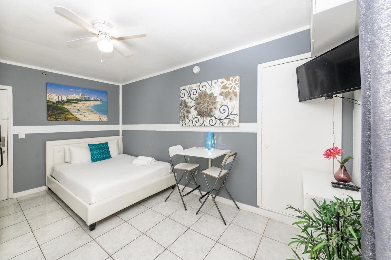 Ocean Drive Beach Apartments マイアミビーチ エクステリア 写真